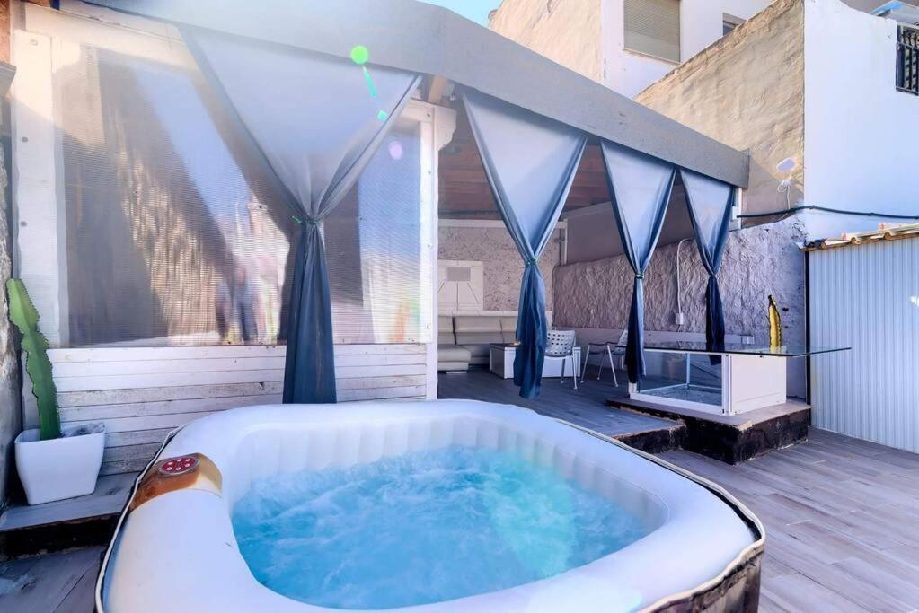 Benaguacil Cueva Con Jacuzzi A 20 Minutos De Valencia 빌라 외부 사진