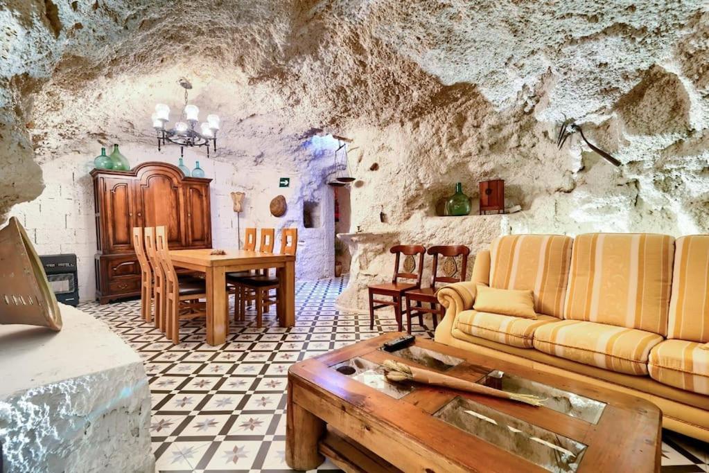 Benaguacil Cueva Con Jacuzzi A 20 Minutos De Valencia 빌라 외부 사진