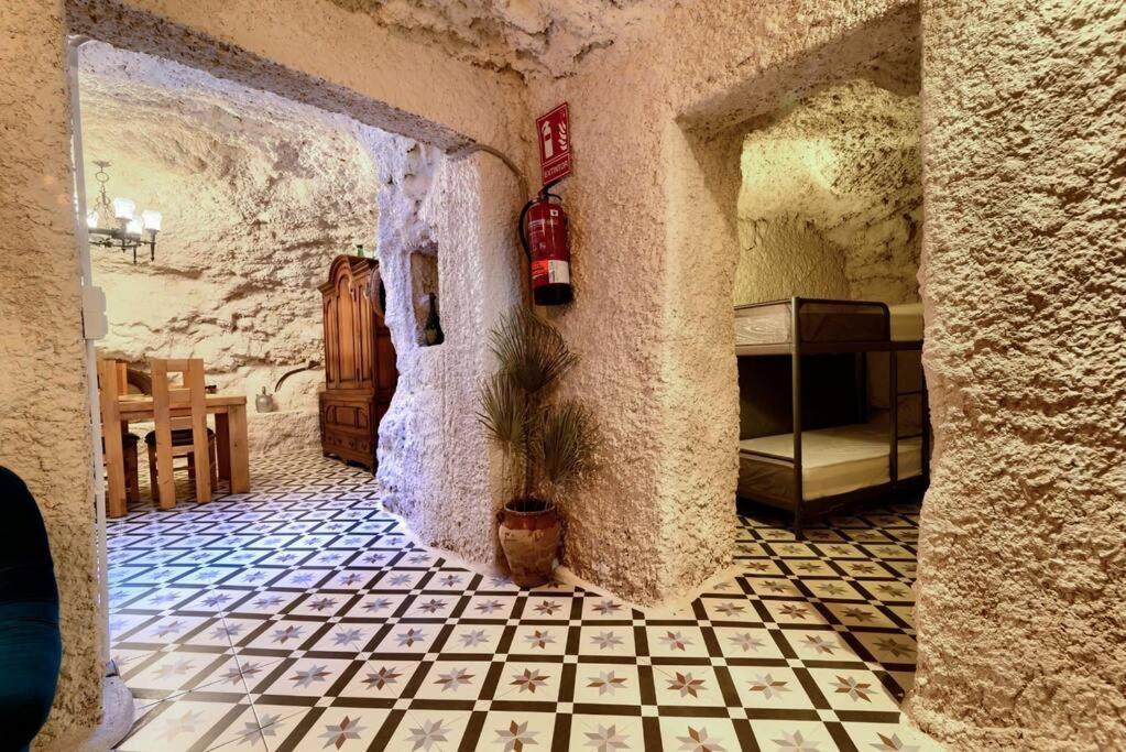 Benaguacil Cueva Con Jacuzzi A 20 Minutos De Valencia 빌라 외부 사진